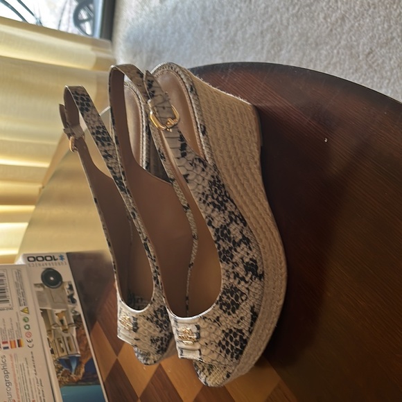 Coach snakeskin wedges in excellent condition - Picture 2 of 5